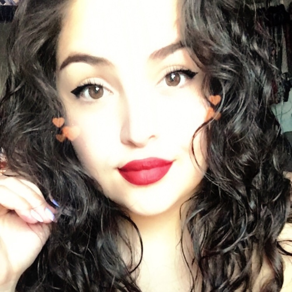 Meet your Posher, Valentina